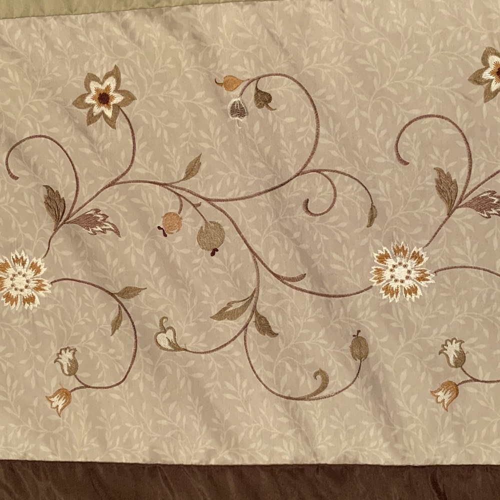 Queen Duvet Cover & 2 Standard Pillow Shams - Picture 4 of 7